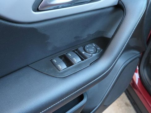 Used 2025 Chevrolet Blazer LT image 16