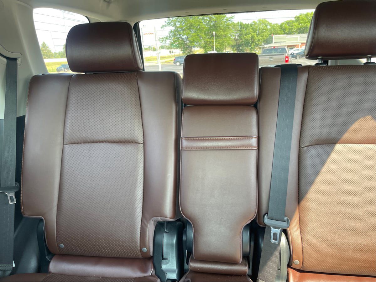 Used 2015 Toyota 4Runner Limited AWD/4WD image 29