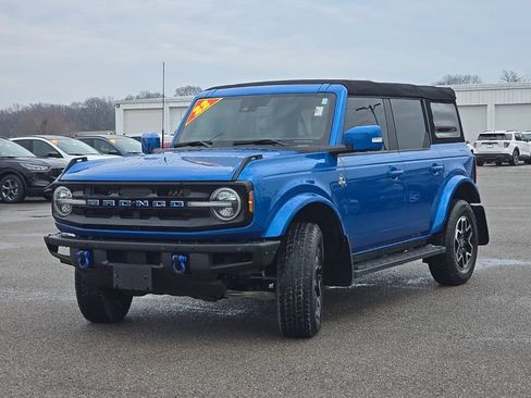 Used 2022 Ford Bronco Outer Banks AWD/4WD image 3
