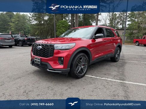 Used 2025 Ford Explorer ST-Line w/ ST-Line Street Pack AWD/4WD image 1