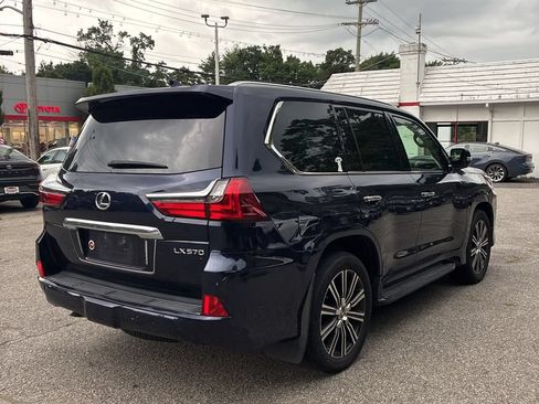 Used 2019 Lexus LX 570 4WD w/ Luxury Package image 6