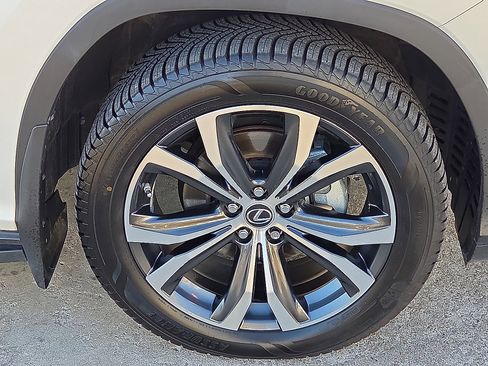 Used 2022 Lexus RX 350L FWD w/ Premium Package image 7