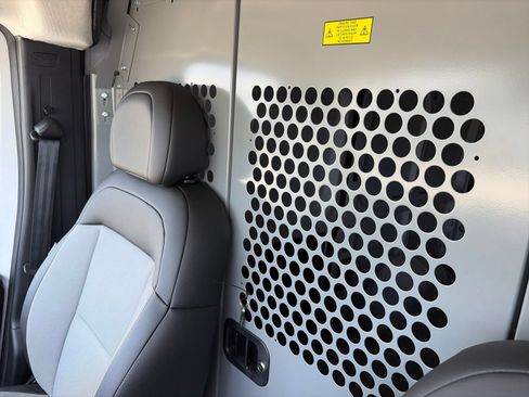 Used 2025 RAM ProMaster 2500 w/ Convenience Group FWD image 29