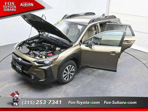 Used 2023 Subaru Outback Premium image 38