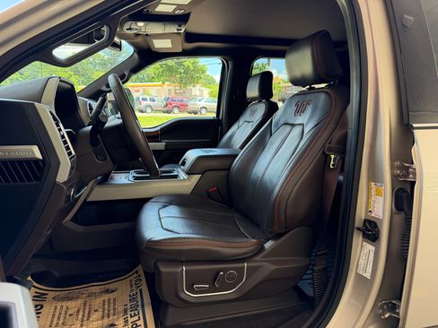 Used 2017 Ford F250 King Ranch w/ King Ranch Ultimate Package AWD/4WD image 12