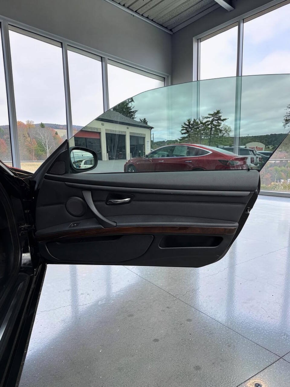 Used 2013 BMW 335i Convertible RWD image 31