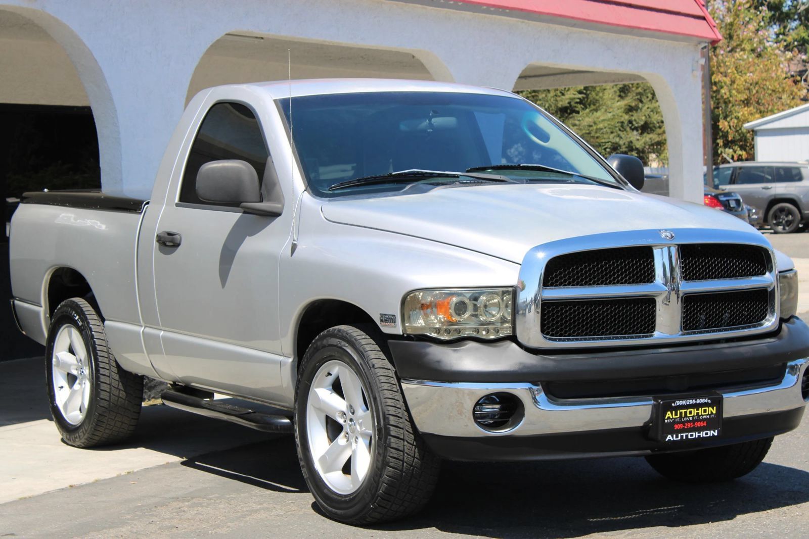 Used 2004 Dodge Ram 1500 Truck ST RWD image 3