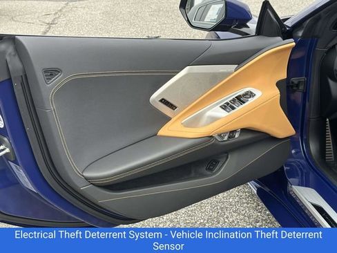 Certified 2025 Chevrolet Corvette Stingray Preferred Conv w/ 2LT image 15