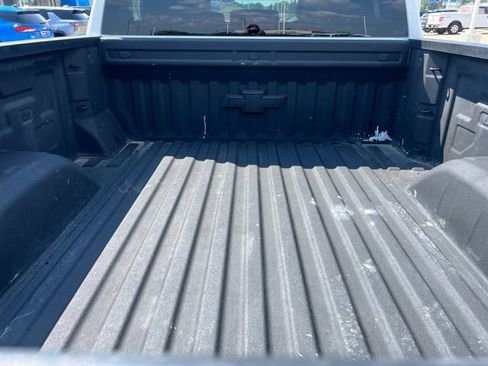 Used 2023 Chevrolet Silverado 1500 LT AWD/4WD image 31