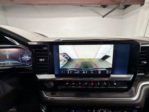 Certified 2025 Chevrolet Silverado 1500 LTZ w/ LTZ Premium Texas Edition AWD/4WD image 15