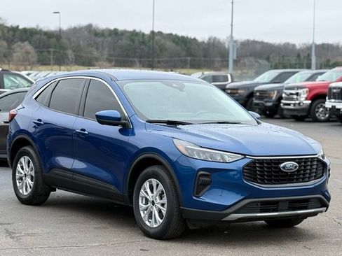 Used 2023 Ford Escape Active w/ Tech Pack #2 image 35