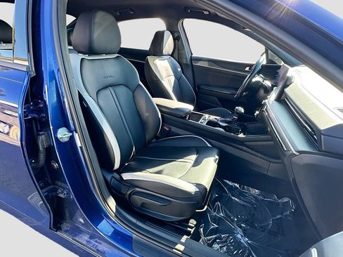 Certified 2025 Kia K5 GT-Line image 27