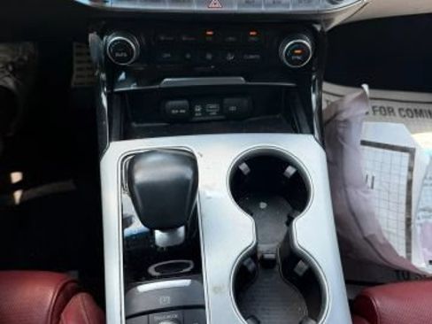 Used 2018 Kia Stinger GT2 AWD/4WD image 23