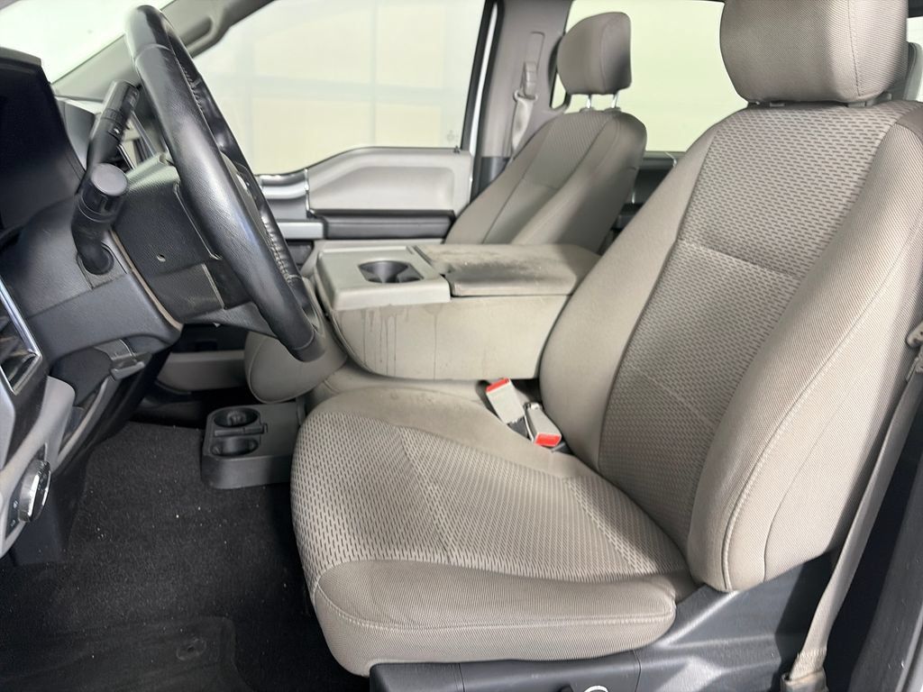 Used 2018 Ford F150 XLT w/ Equipment Group 302A Luxury AWD/4WD image 11