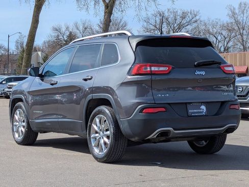 Used 2017 Jeep Cherokee Limited image 9