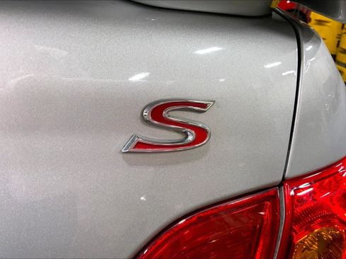 Used 2010 Toyota Corolla S image 10