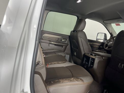 Used 2025 RAM 2500 Limited image 29