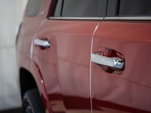 Used 2023 Toyota 4Runner Limited image 14