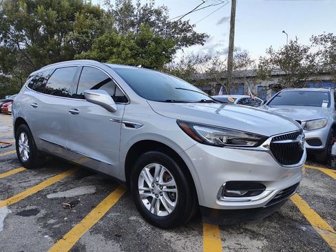 Used 2019 Buick Enclave Premium w/ LPO, Hit The Road Package FWD image 11