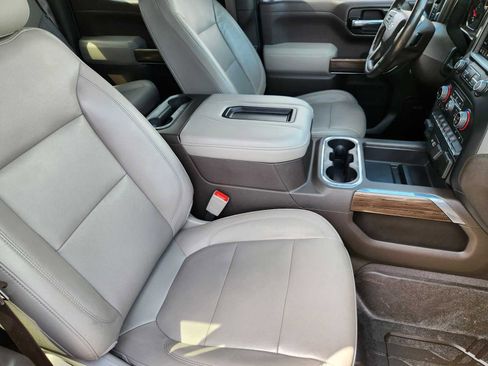 Used 2019 Chevrolet Silverado 1500 RST AWD/4WD image 14