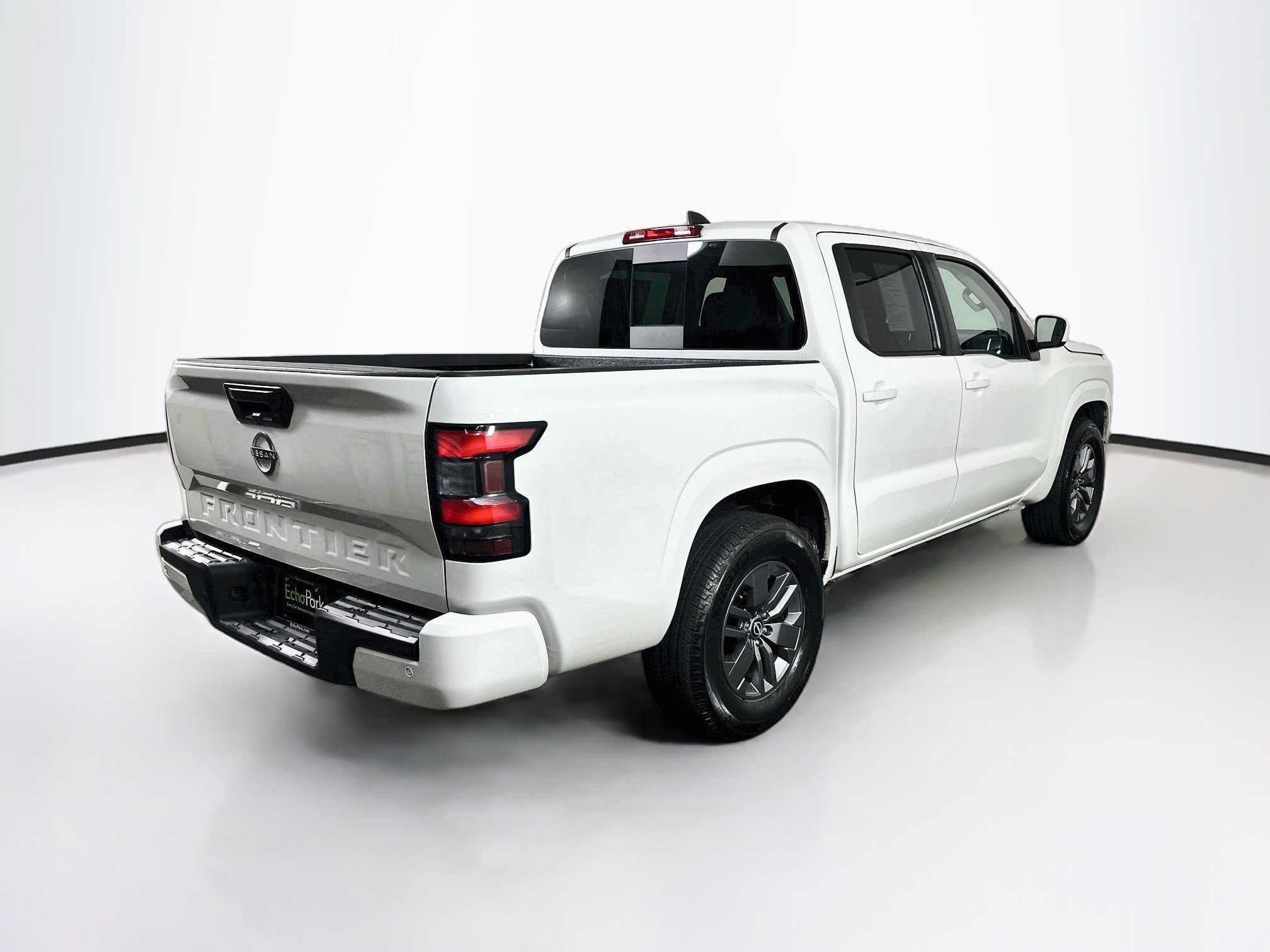 Used 2026 Nissan Frontier SV RWD image 9