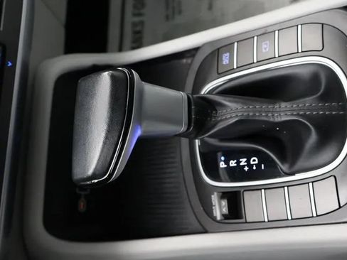 Used 2024 Hyundai Kona SEL FWD image 34