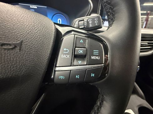 Used 2024 Ford Escape Platinum AWD/4WD image 18