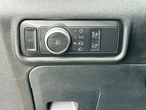 Used 2020 Ford Explorer Limited w/ Class III Trailer Tow Package image 10