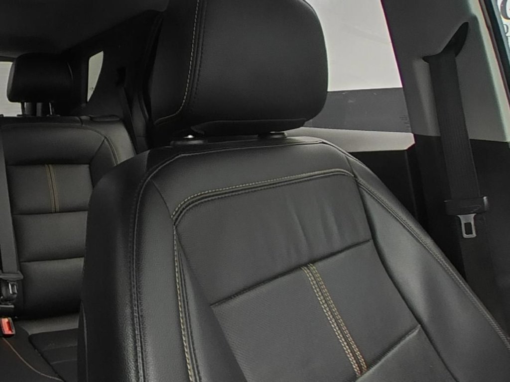 Used 2022 Chevrolet Equinox Premier FWD image 11