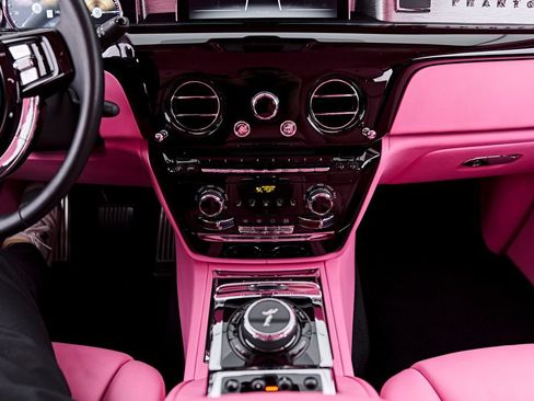 Used 2024 Rolls-Royce Phantom Sedan w/ The Phantom Package RWD image 78