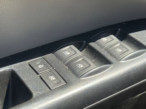 Used 2021 GMC Canyon Elevation Standard w/ Convenience Package RWD image 16