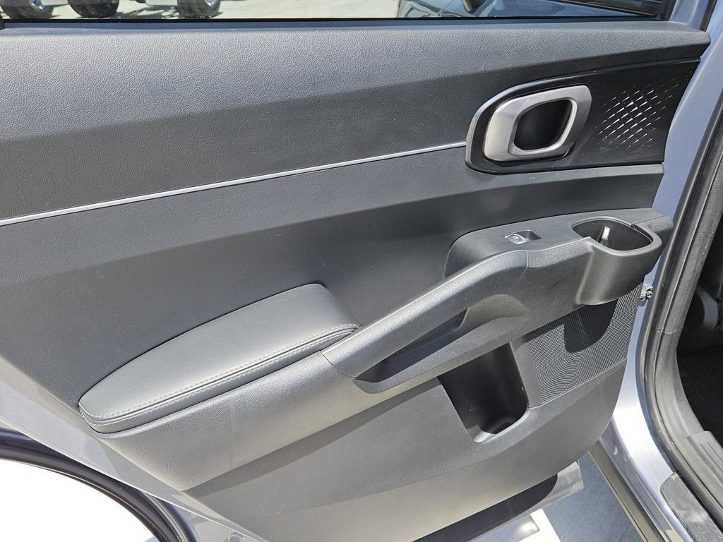 Used 2021 Kia Sorento S AWD/4WD image 37