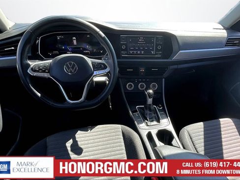 Used 2024 Volkswagen Jetta S image 7