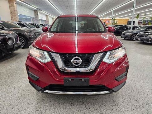Used 2017 Nissan Rogue SV AWD/4WD image 3