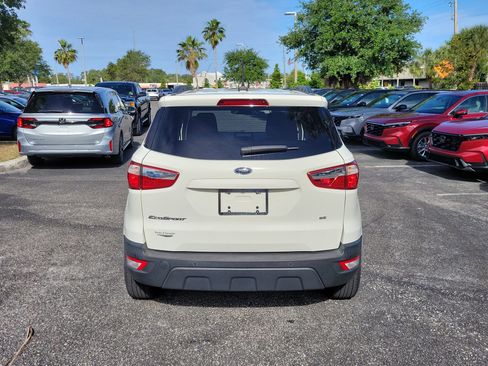 Used 2021 Ford EcoSport SE w/ SE Convenience Package image 6
