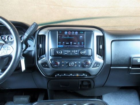 Used 2018 Chevrolet Silverado 1500 LT w/ All Star Edition AWD/4WD image 19