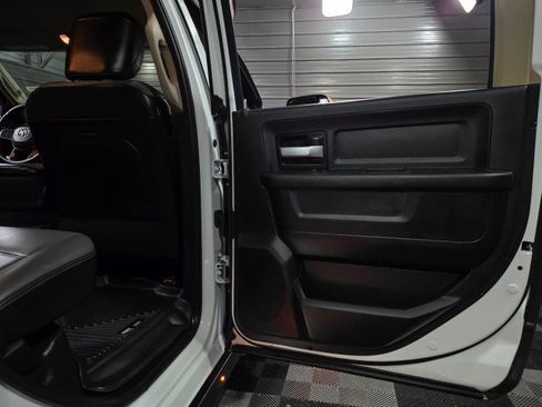 Used 2019 RAM 2500 Tradesman image 34