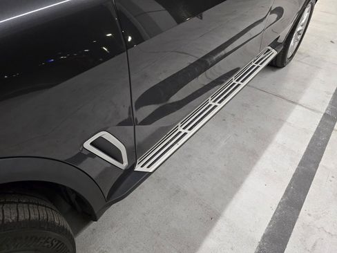 Used 2021 BMW X5 xDrive40i w/ Premium Package 2 image 12