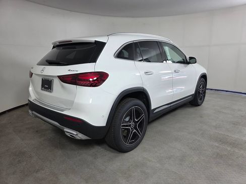 New 2026 Mercedes-Benz GLA 250 4MATIC image 4