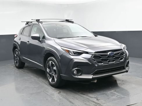 Used 2024 Subaru Crosstrek 2.5i Limited image 2