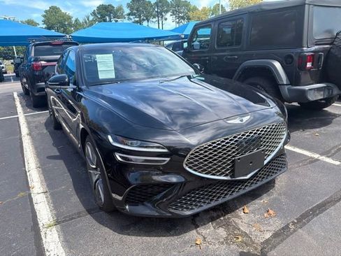 Used 2022 Genesis G70 2.0T w/ Prestige Package AWD/4WD image 11