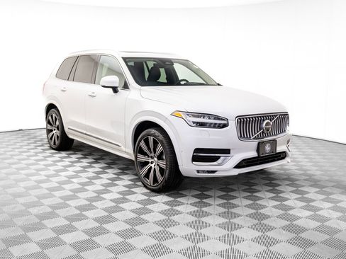 Used 2023 Volvo XC90 B6 Ultimate w/ Protection Package Premier image 7