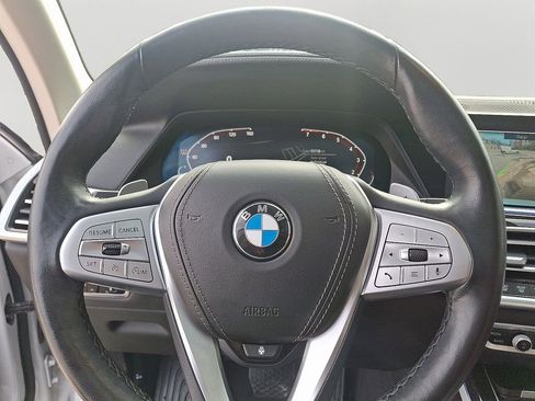 Used 2021 BMW X7 xDrive40i w/ Premium Package image 21