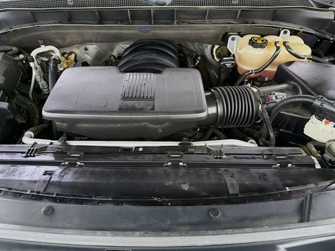 Used 2022 Chevrolet Tahoe Premier RWD image 33