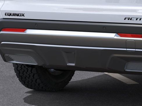 New 2026 Chevrolet Equinox ACTIV FWD image 14