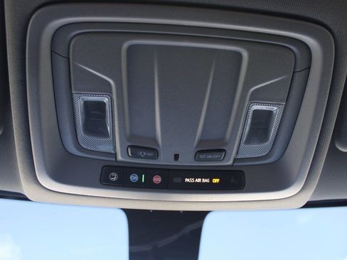 Used 2022 Chevrolet Silverado 2500 LT w/ Convenience Package image 30