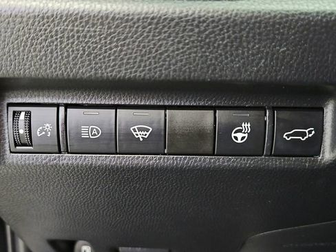 Used 2022 Toyota RAV4 XLE w/ Convenience Package image 33