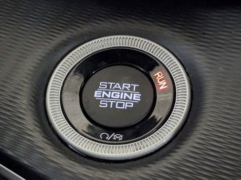 Used 2023 Jeep Grand Cherokee L Laredo RWD image 31