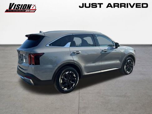 New 2026 Kia Sorento S w/ S Panoramic Sunroof Package image 5