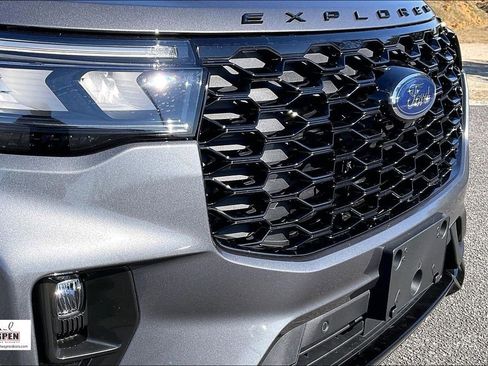 New 2026 Ford Explorer ST-Line w/ ST-Line Street Pack image 16
